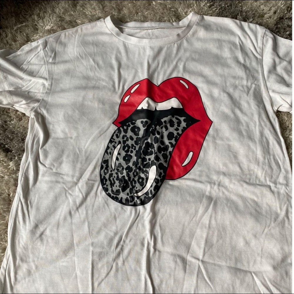 Shein Tee